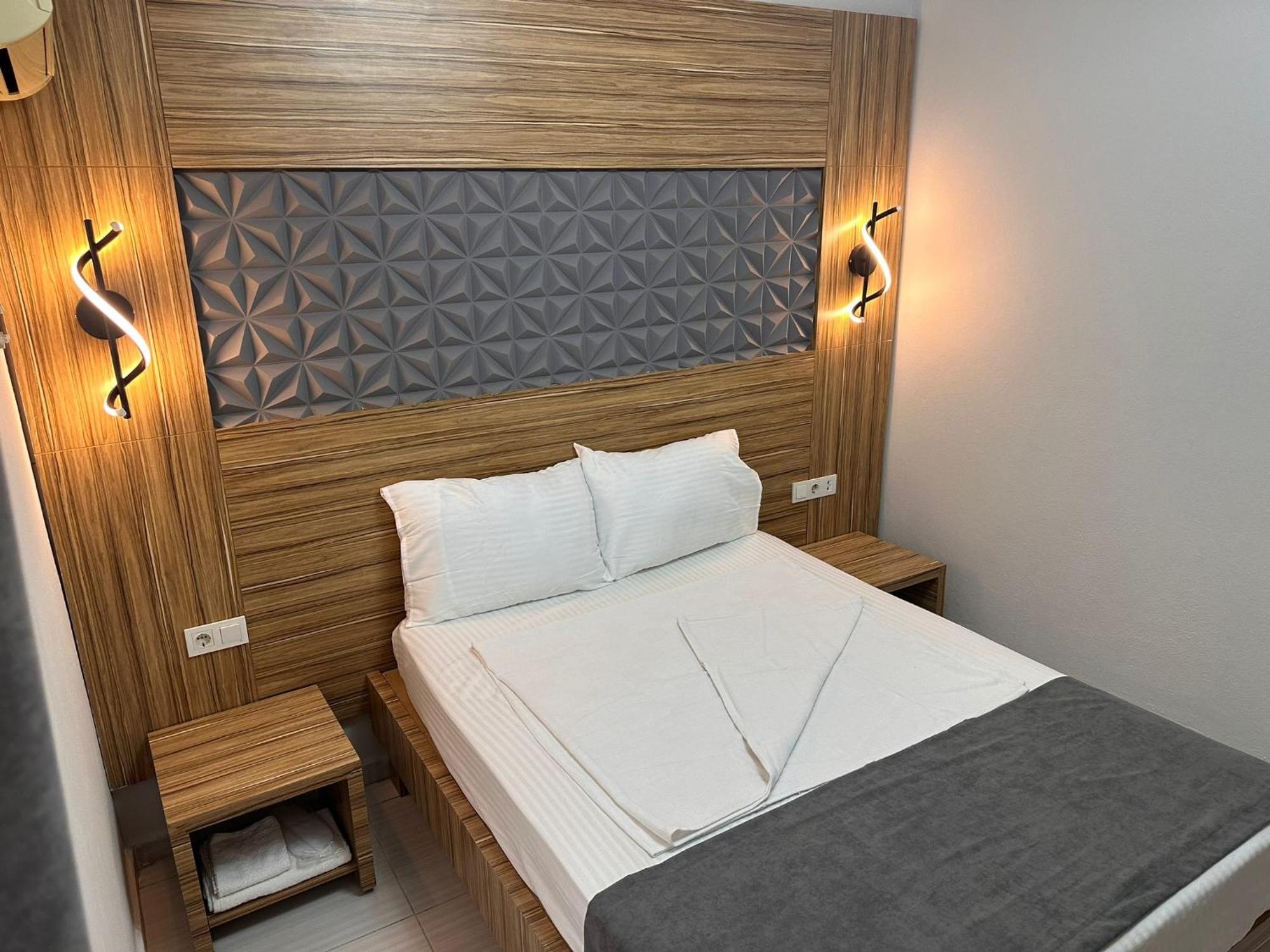 Royal Ezel Hotel Анталья Экстерьер фото
